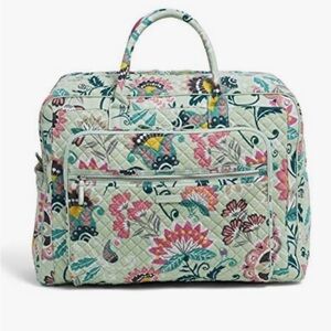 Vera Bradley Grand Weekender Bag